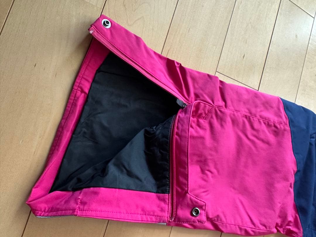 ゴールドウイン スキーウェア 上下セット Mサイズ