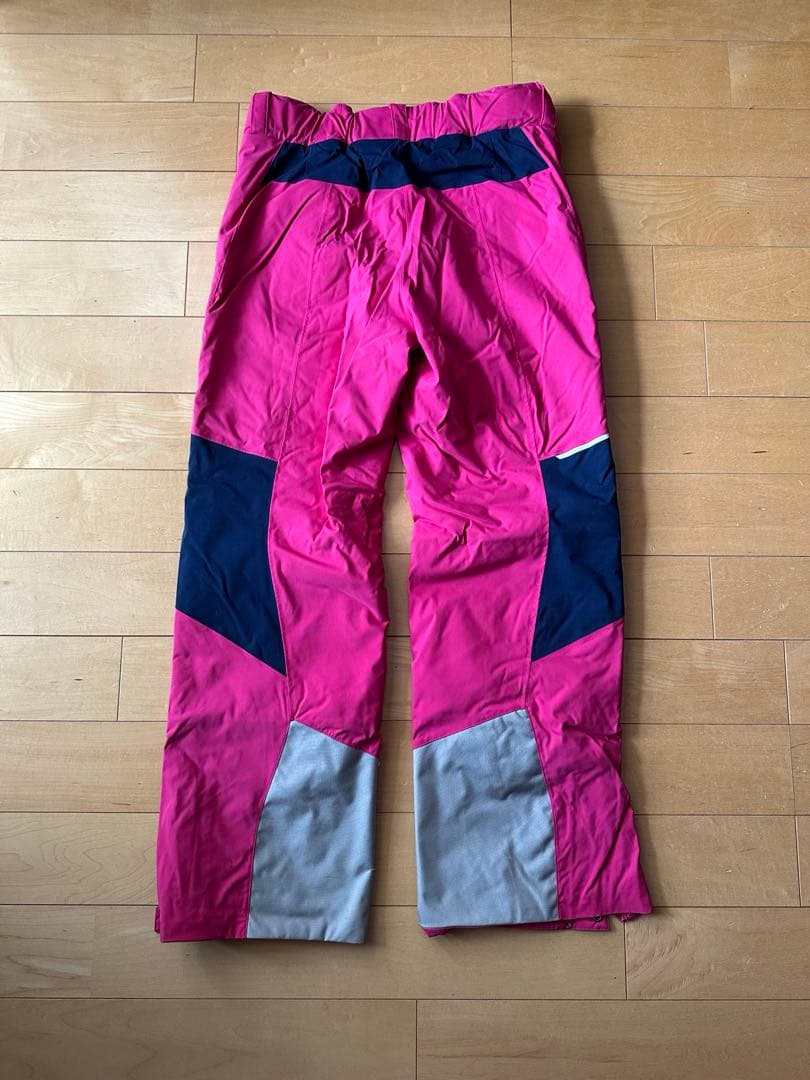 ゴールドウイン スキーウェア 上下セット Mサイズ