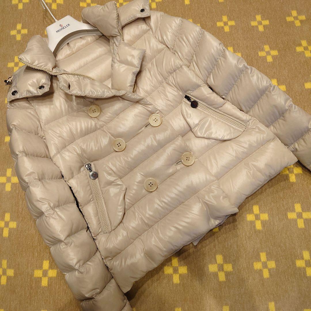 MONCLER アイボリーホワイト ダウンジャケット PLANE