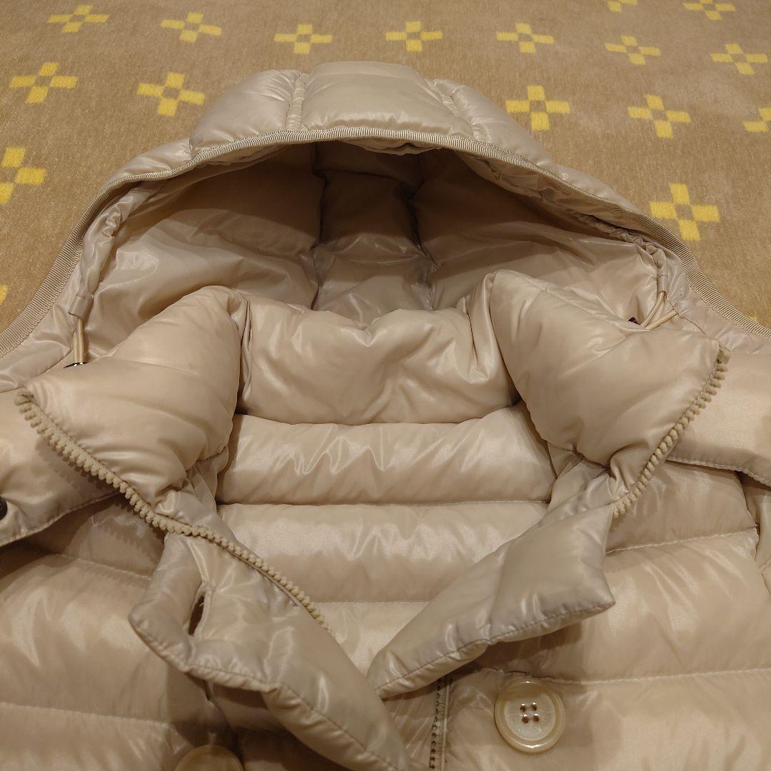 MONCLER アイボリーホワイト ダウンジャケット PLANE