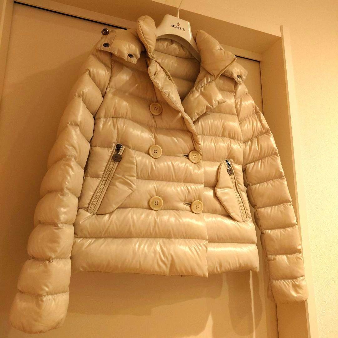 MONCLER アイボリーホワイト ダウンジャケット PLANE