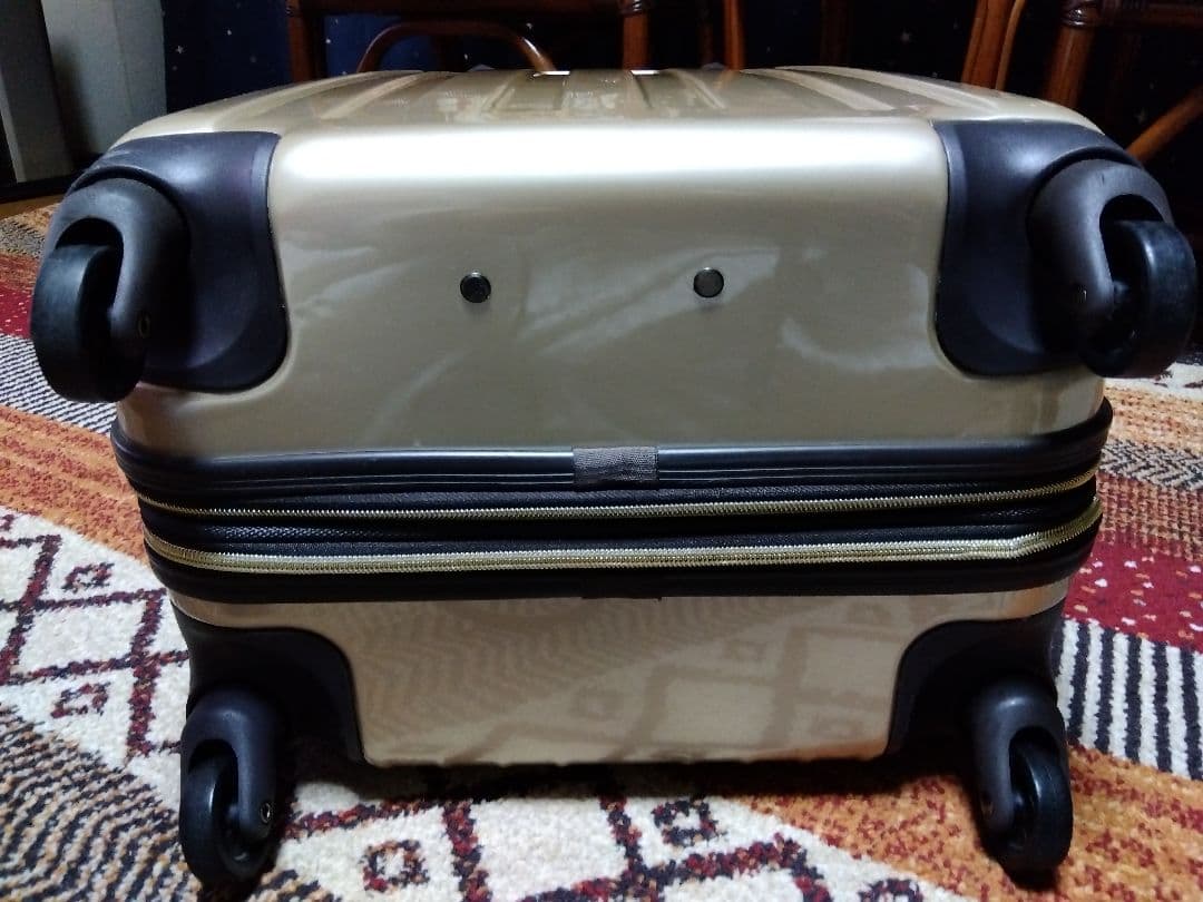 MOOMINリトルミイ/キャリーケースＬ（膨張タイプ）53L-63L、オマケ付き