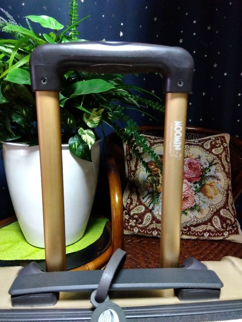 MOOMINリトルミイ/キャリーケースＬ（膨張タイプ）53L-63L、オマケ付き