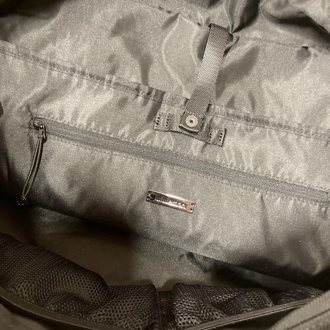 ルルレモン　lulu lemon ボストンバック　旅行バッグ　ブラック