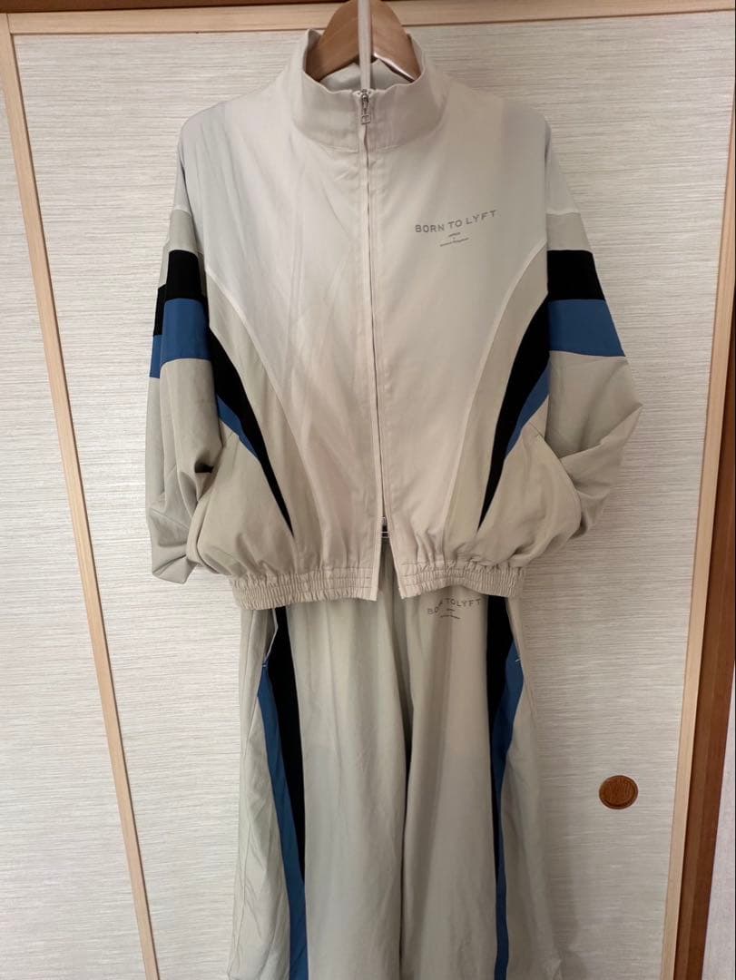 LYFT 2LINE OVERSIZE TRACK セットアップ IVORY