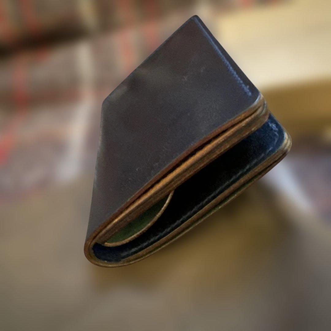アーツアンドクラフツ米国ホーウィン社製紺色シェルコードバンウォレット新品未使用品