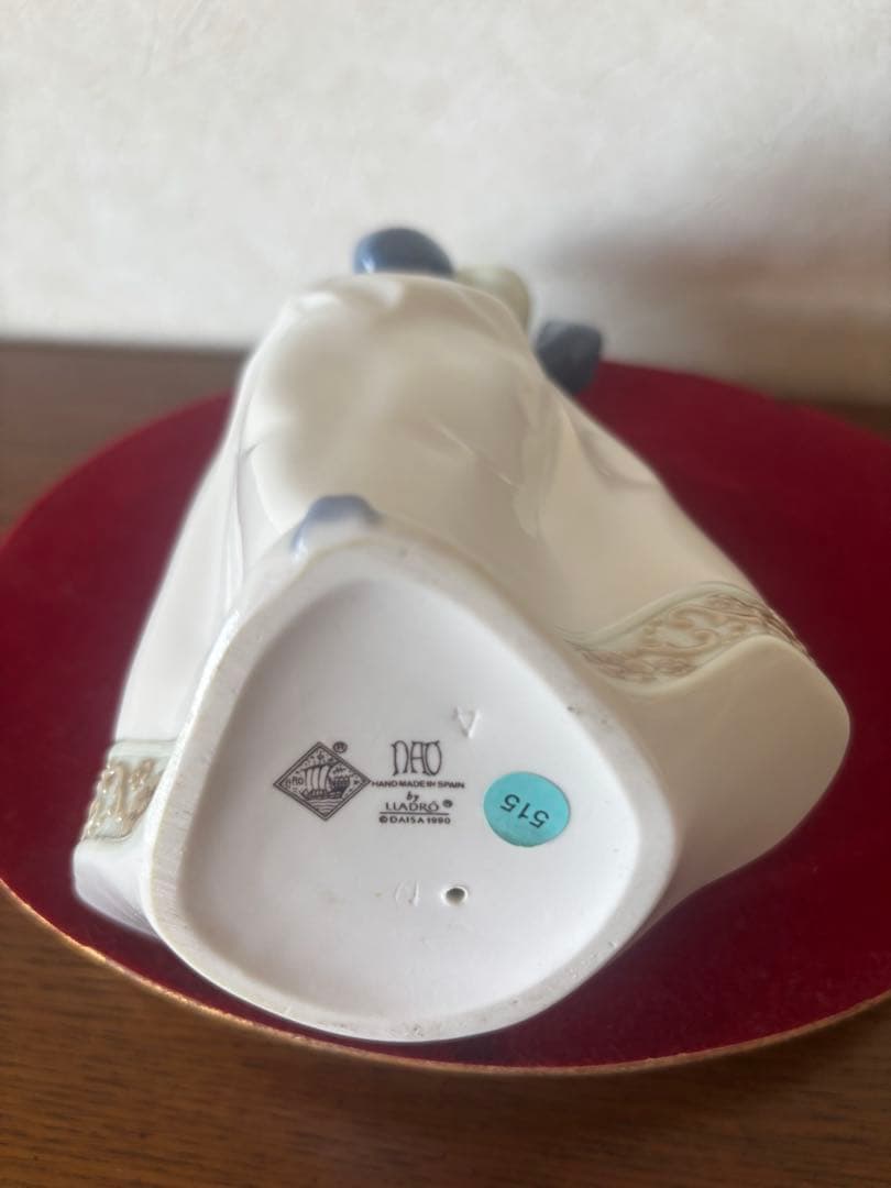 LLADRO 陶器製人形 女の子　帽子　小鳥