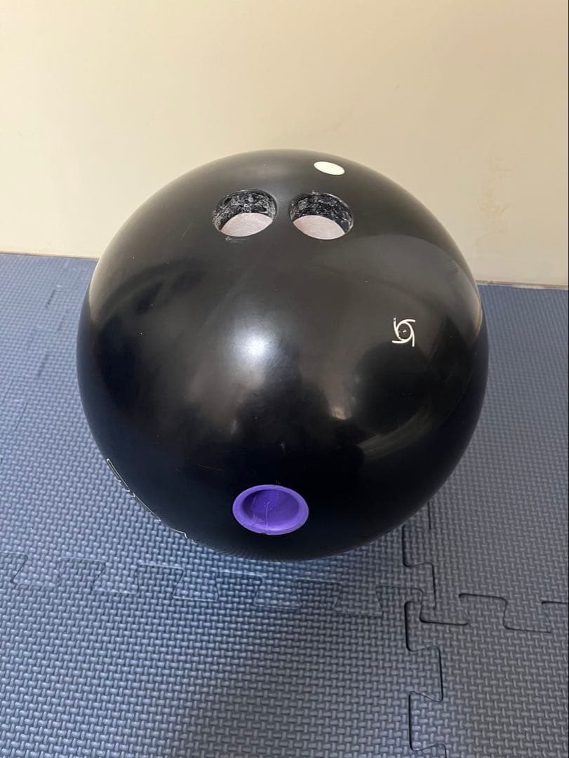 STORM ボウリングボール　レヴェル　15ポンド
