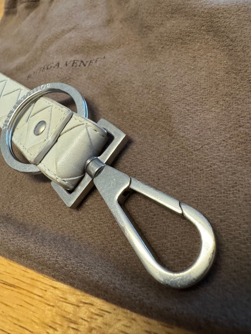 BOTTEGA VENETA キーリング(607492)アイボリー系ホワイト