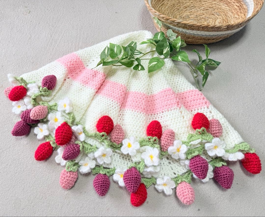 【ハナハナ様】90センチいちごブランケット