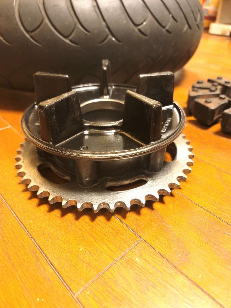 ZRX1100ホイールタイヤディスクハブ　ハブダンパー　スプロケット