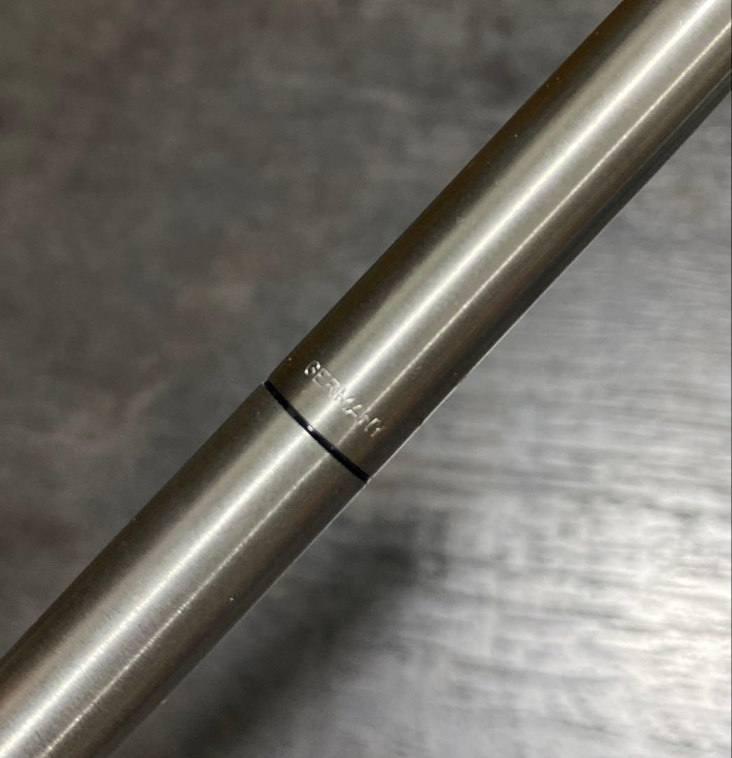 PELIKAN ペリカン 万年筆 シグナム P560 14C-585　14金