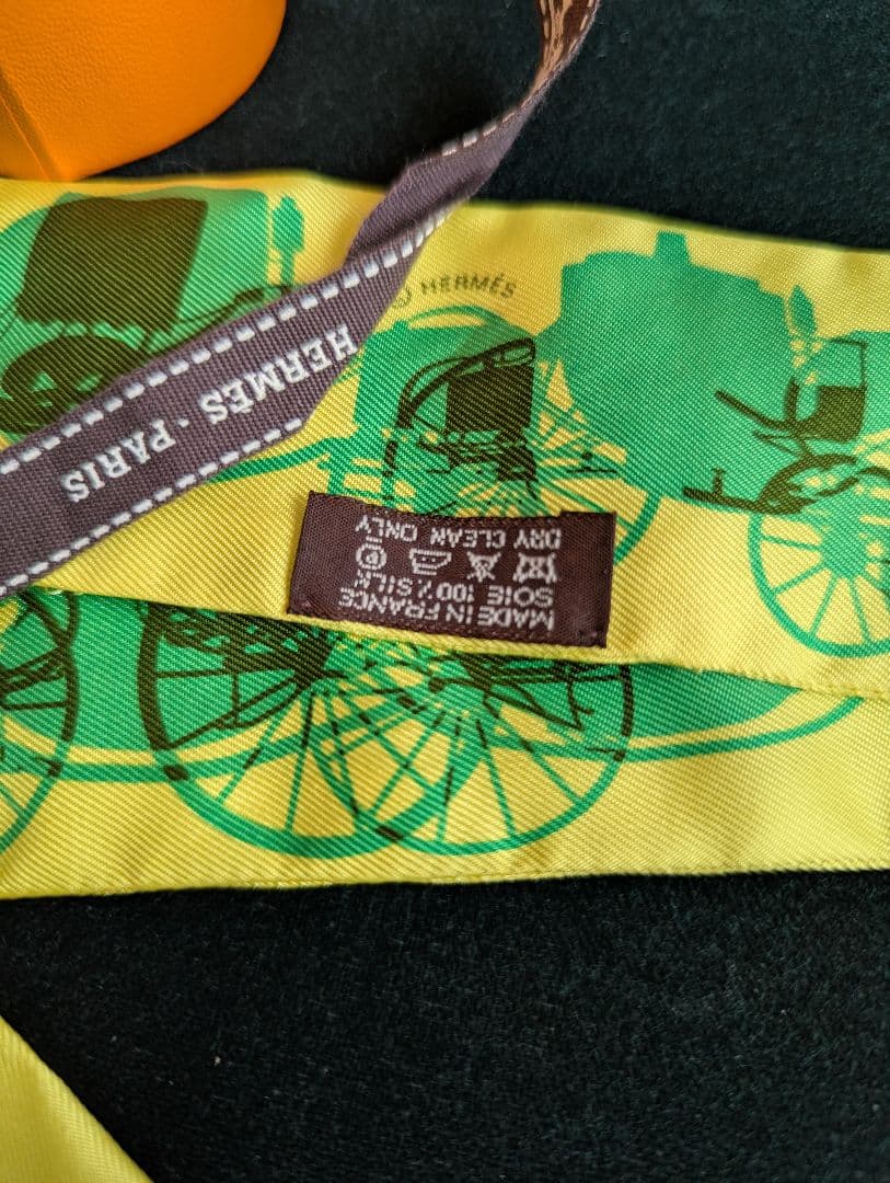 HERMES 馬車プリント スカーフ