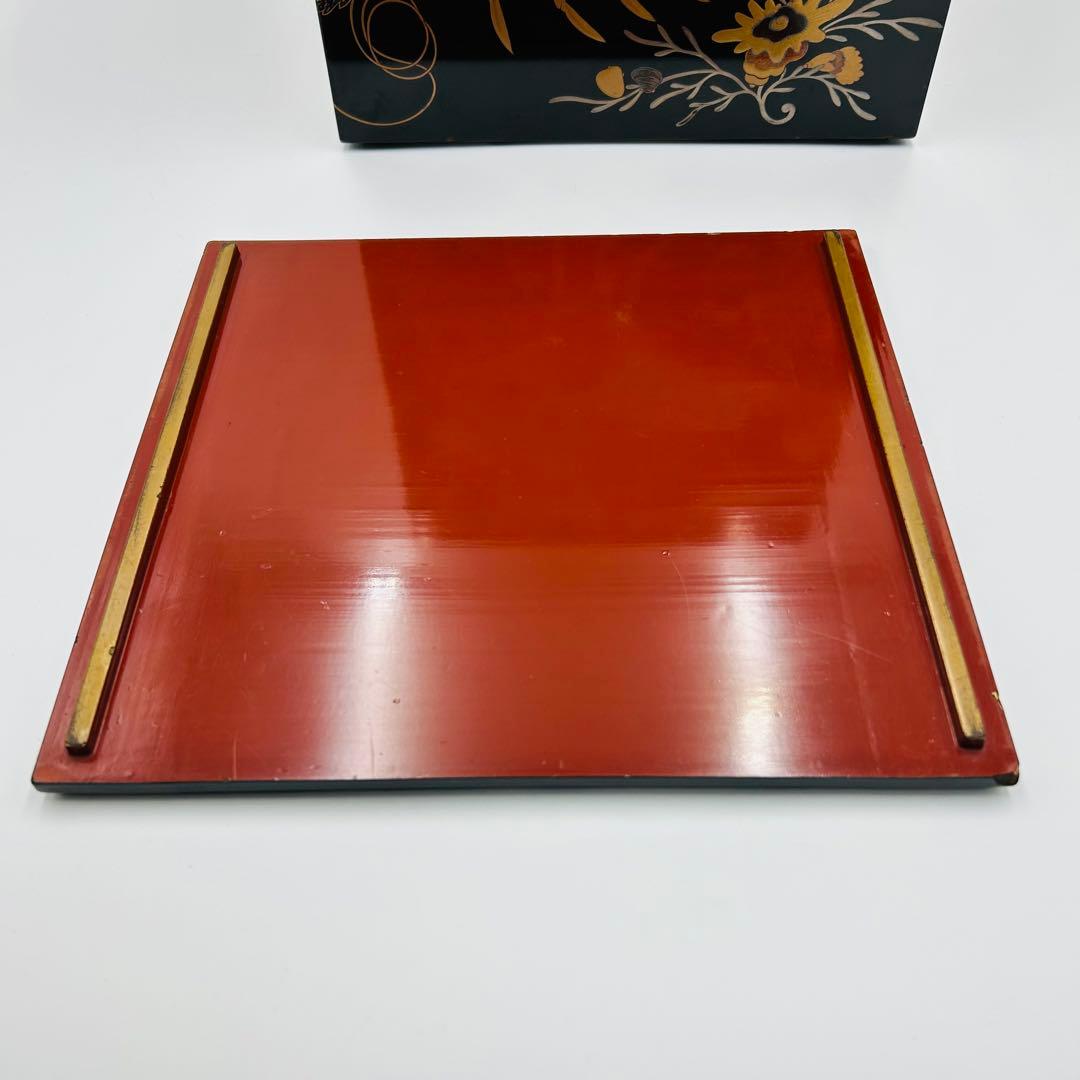 【海老海鮮尽くし蒔絵重箱　段重　お節料理】骨董　アンティーク　インテリア