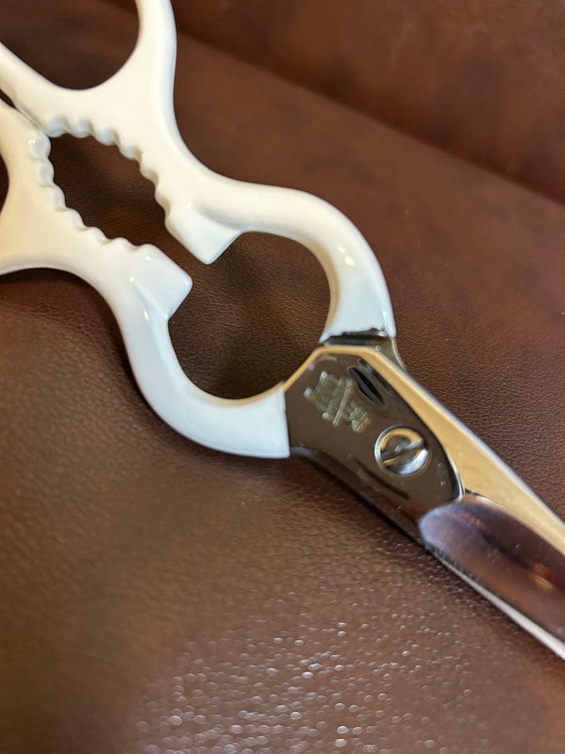 新品　ヘンケルス　ハサミ　キッチンバサミ　万能料理バサミ　クラッシック　はさみ