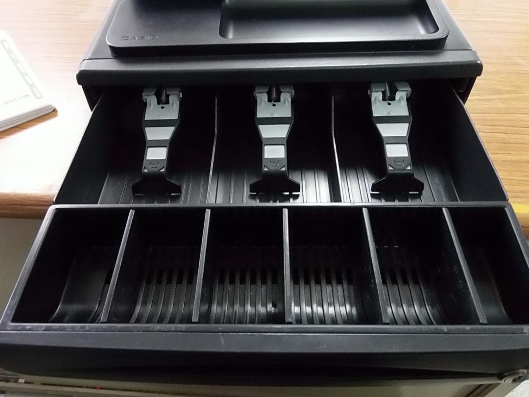 NL-200小さい簡単レジ　カシオ　横型領収証レジスター 8部門 2503312