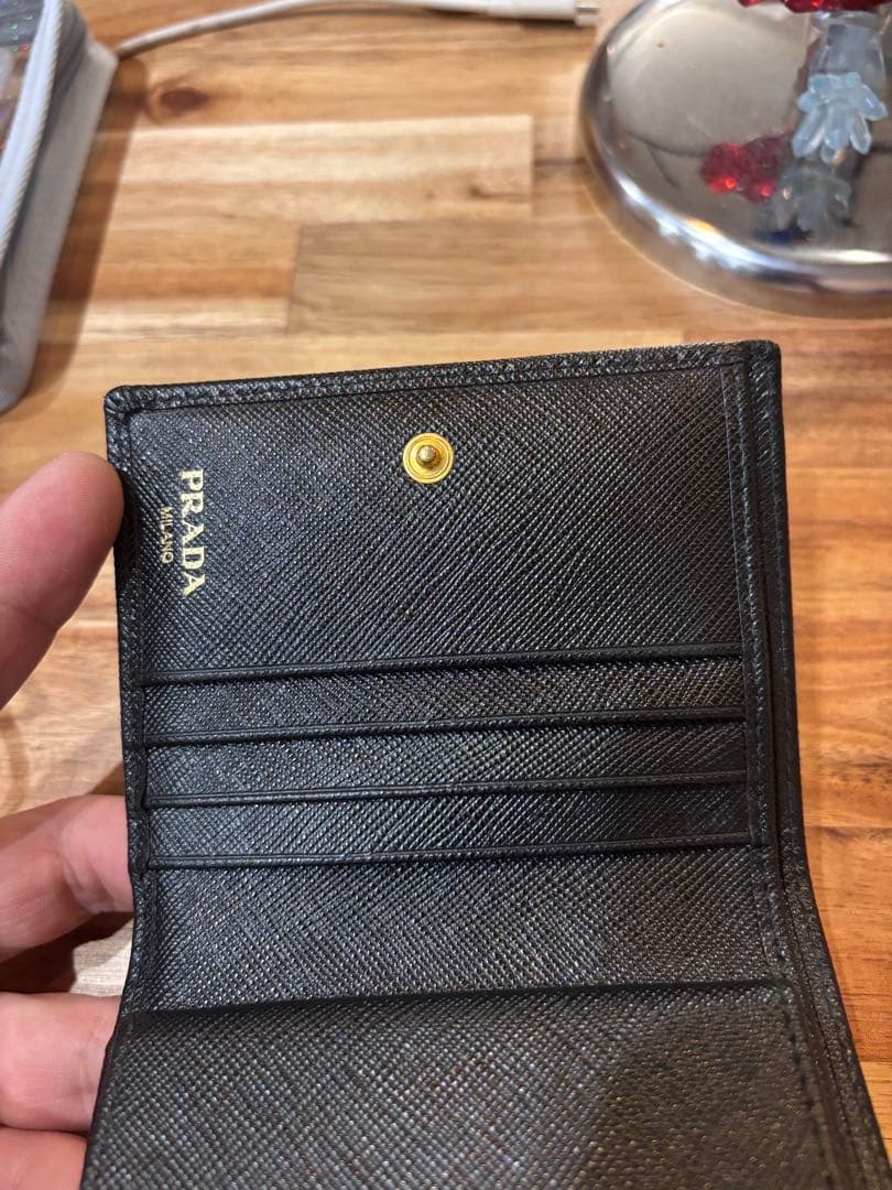 PRADA 財布 未使用 ゴールド