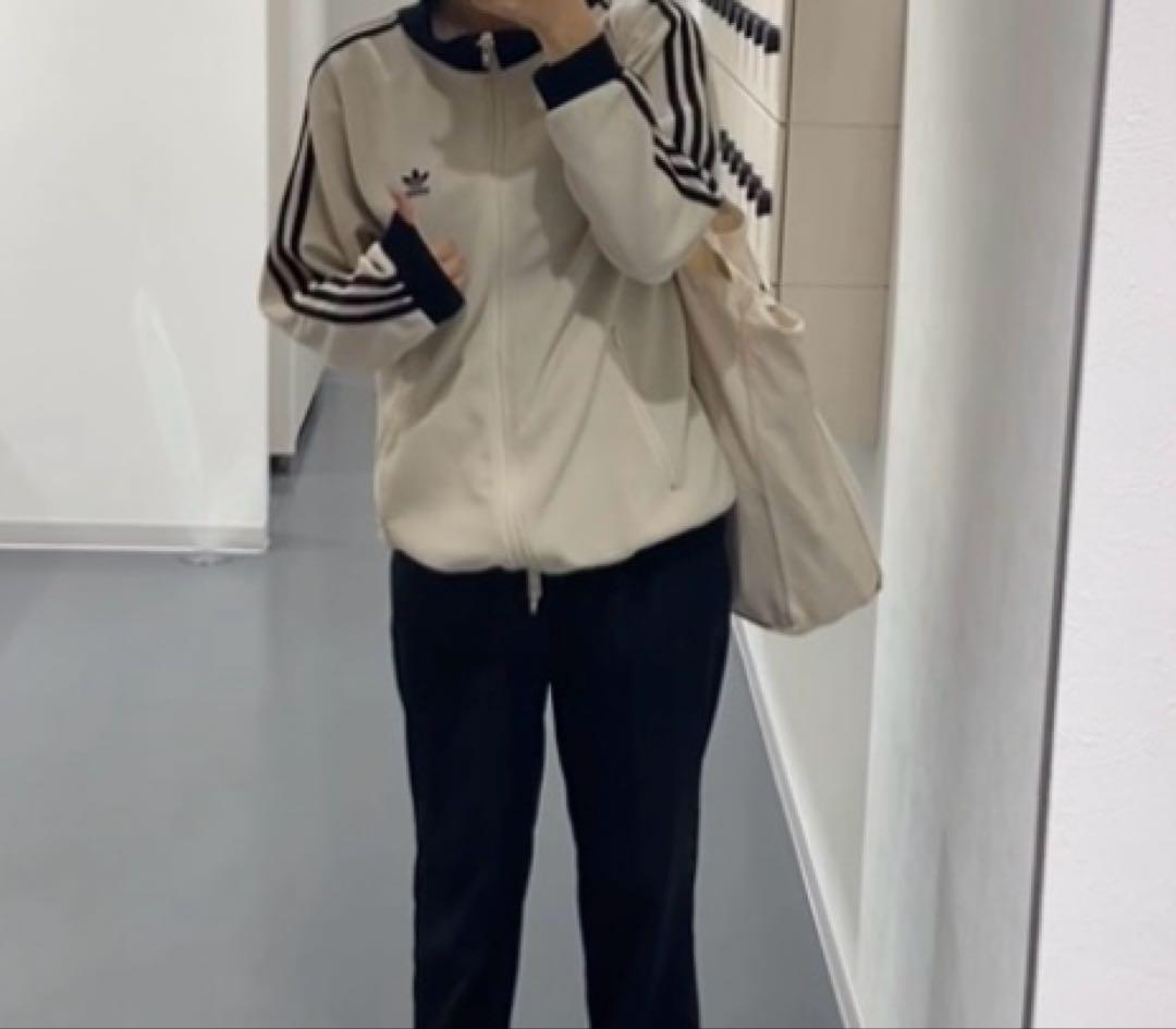 adidas ワッフルトラックジャケット