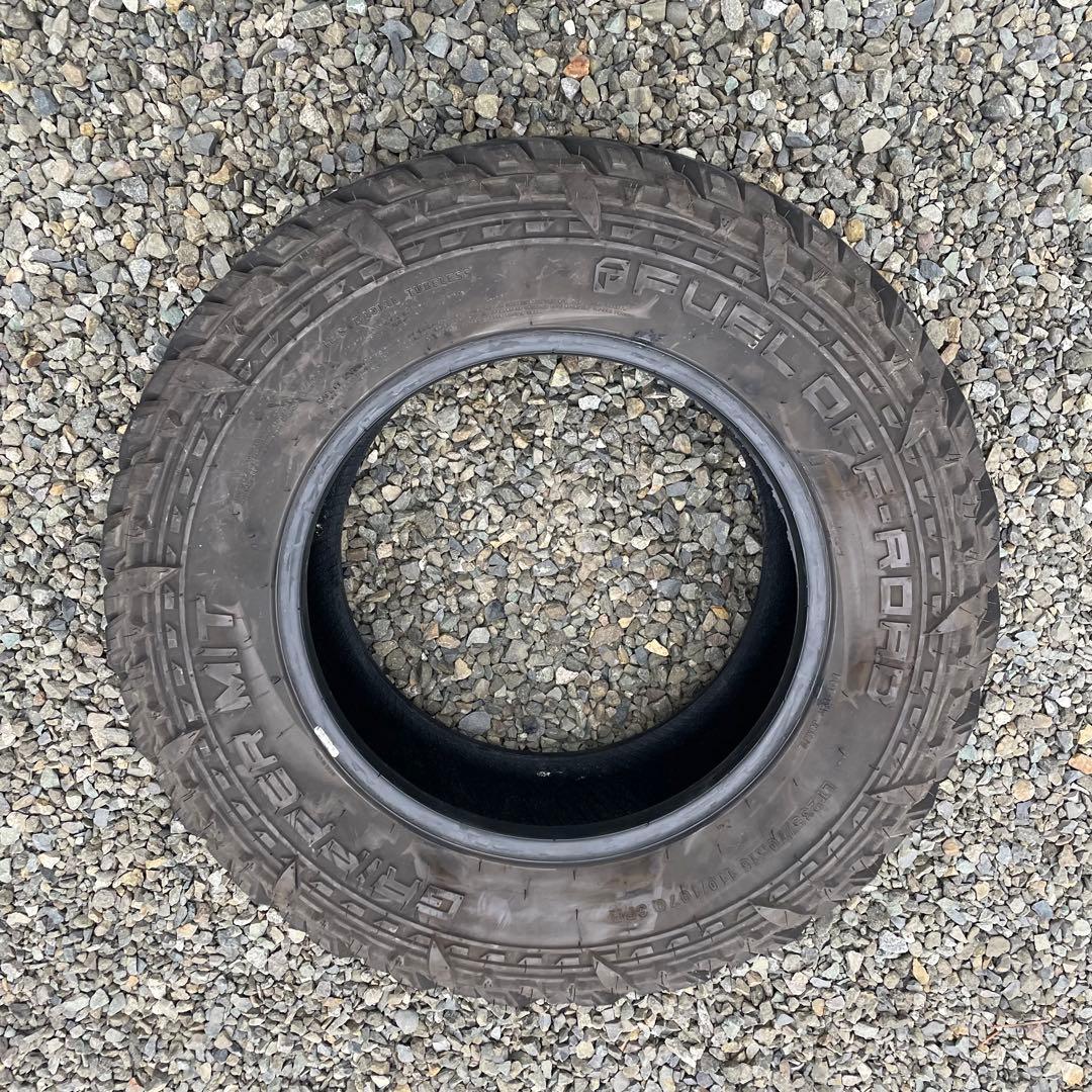 オフロードタイヤ　235/70R16 デリカ　MTタイヤ