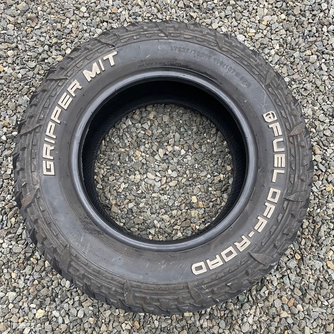 オフロードタイヤ　235/70R16 デリカ　MTタイヤ