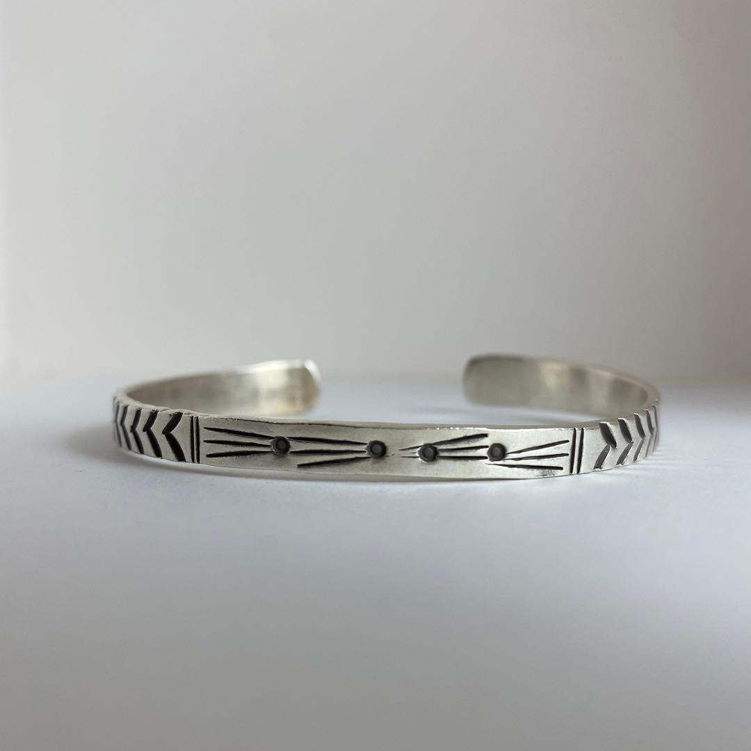 1002 カレン　シルバー　バングル　ブレスレット　ハンドメイド　布袋付　925