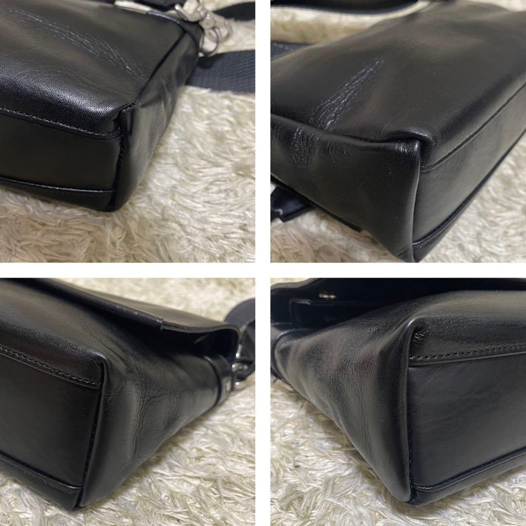 aniary アニアリ　ショルダーバッグ　メッセンジャーバッグ　ブラック　レザー