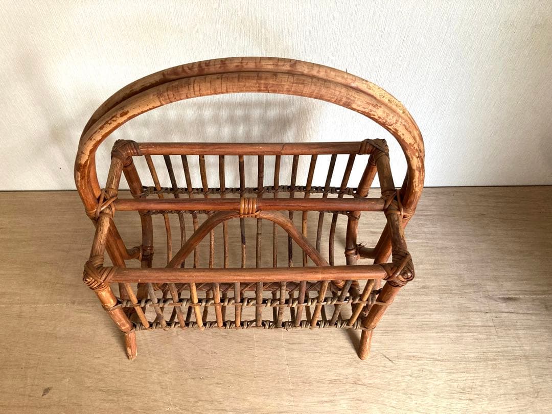 【送料込】アンティークのマガジンラック　スリッパ収納　野菜や果物の格納にも