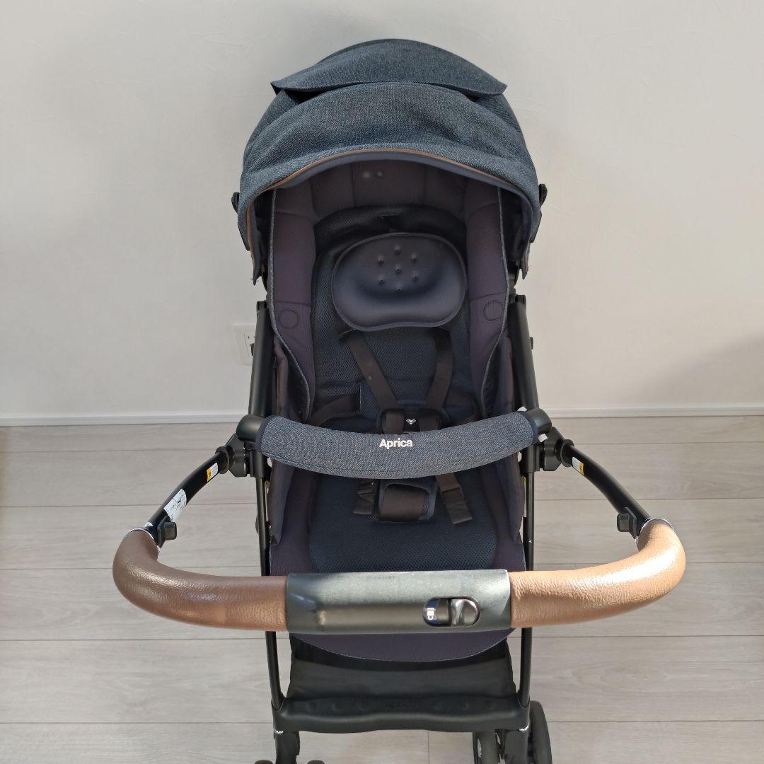 Apricaアップリカ　ベビーカー　ラクーナクッションフリー