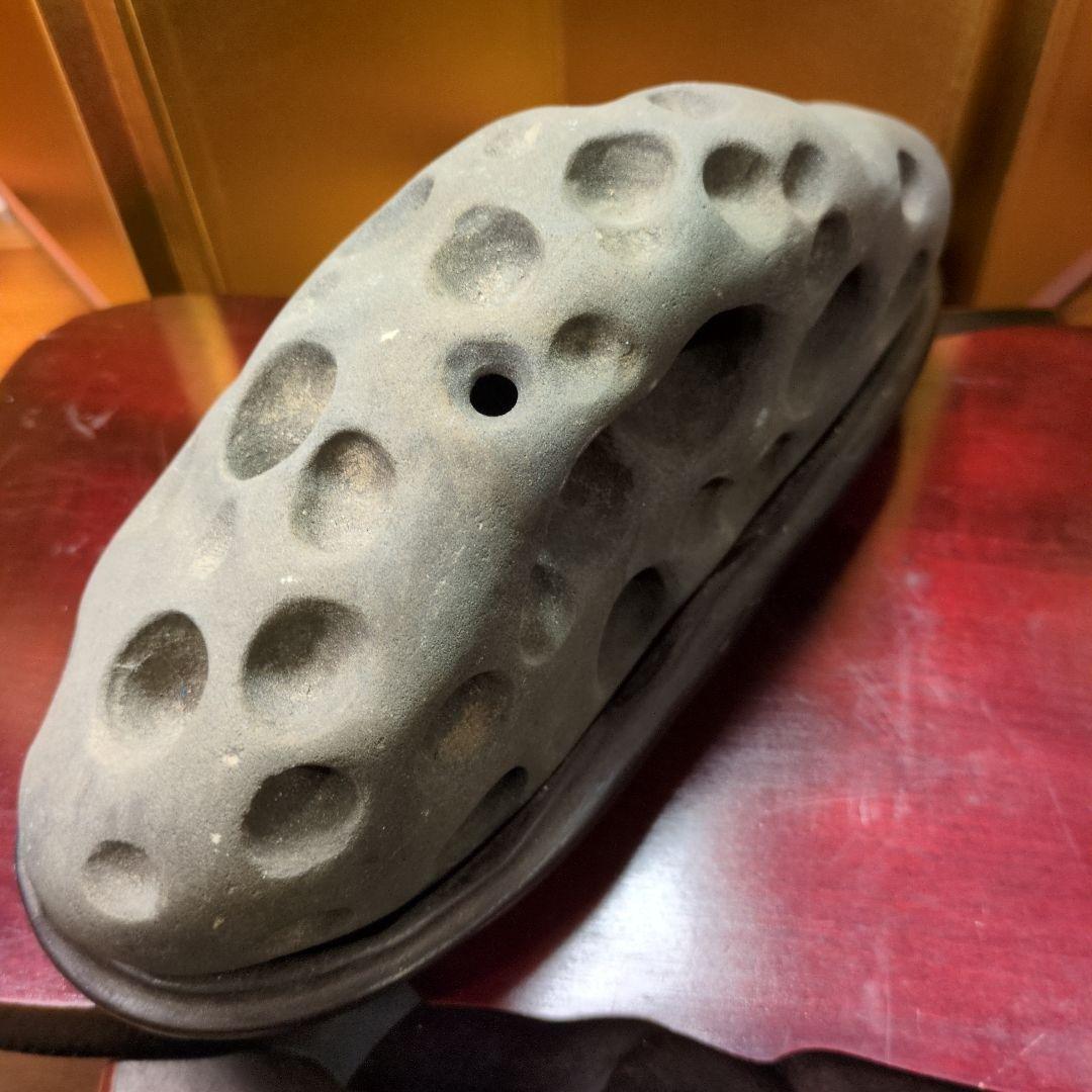 水石 天然石 約2.6kg 原石 陥没 鑑賞石 自然石 専用台座付き 希少 レア