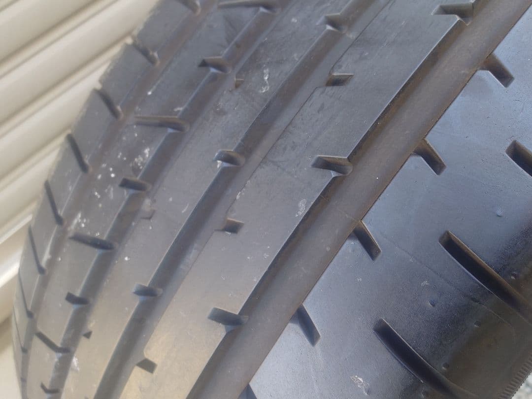 ハリアーRAV4エクストレイル国産トーヨー 225/55R19サマータイヤ 4本