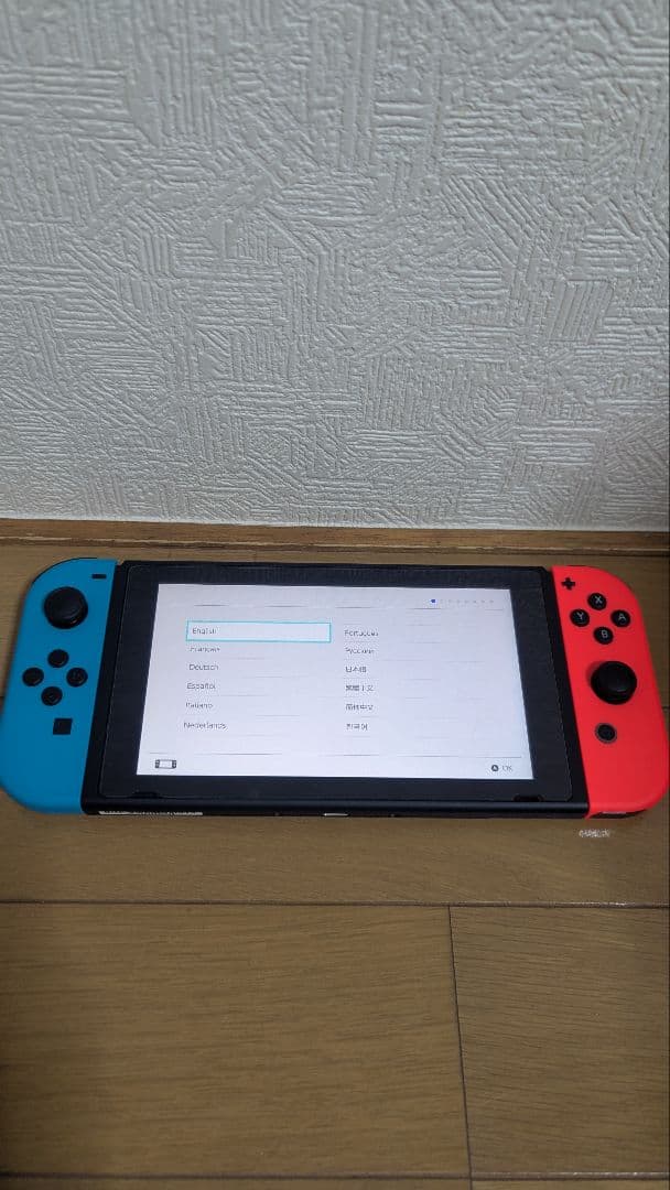 【初期化済み】ニンテンドー　switch本体