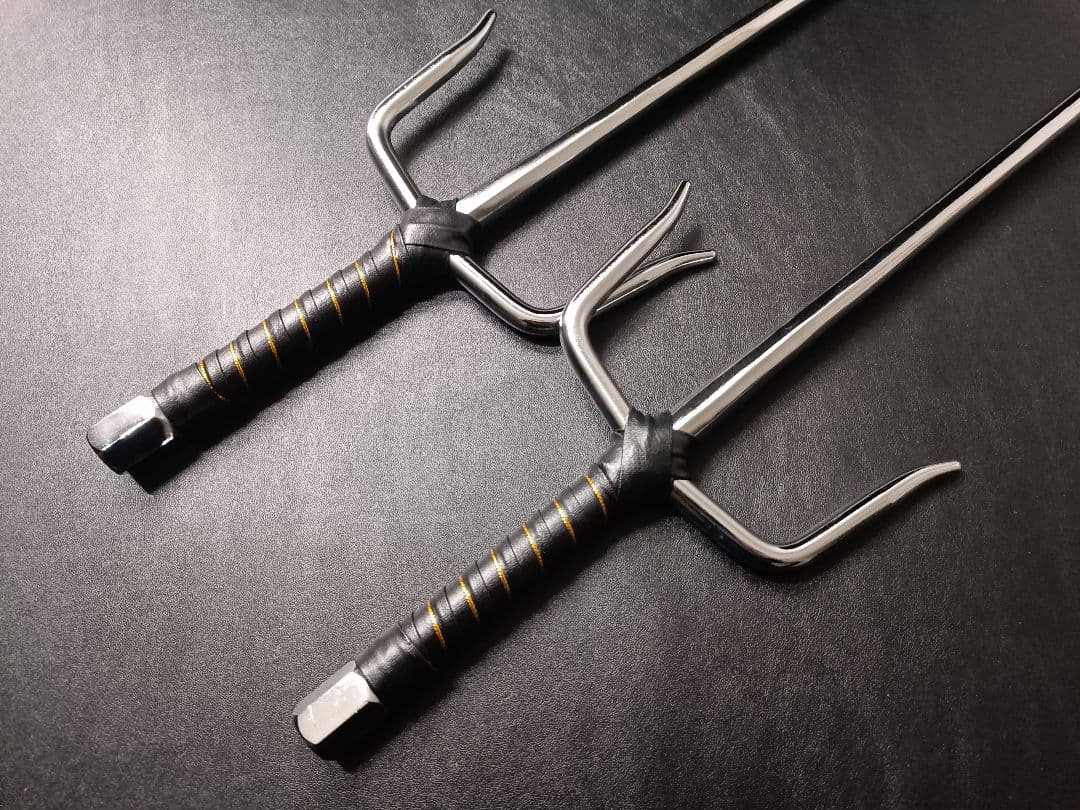 k*u様 武具　十手　48CM　2本セット　釵　琉球古武術　鉄製　古武道具　サイ