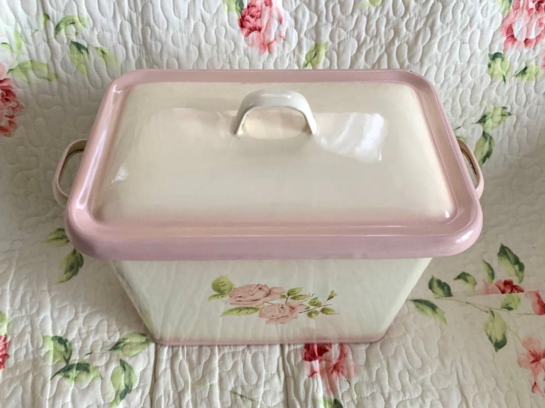 イマン ダイアナローズ　限定　ミニBOX缶