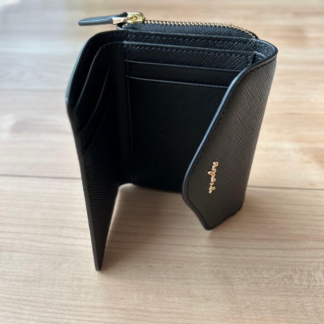 agnès b. ブラック三つ折り財布