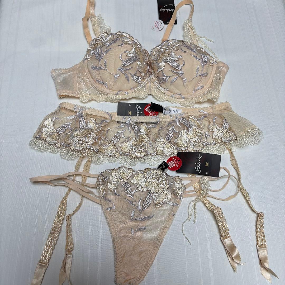 サルート花柄刺繍 ブラジャーショーツガーターセットC75/M