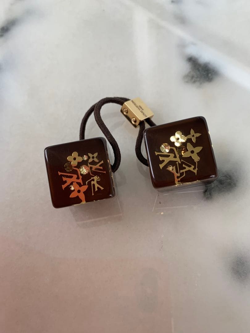 りんご　Louis Vuitton