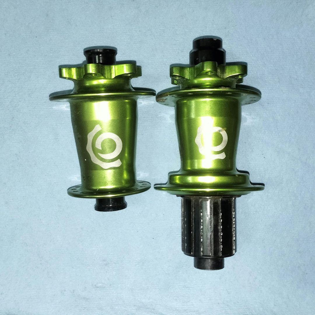 INDUSTRY NINE TORCH ハブセット グリーン