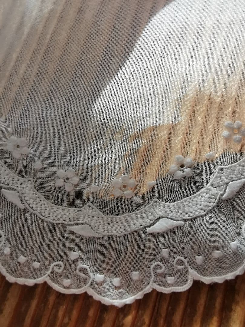 アンティーク マディラ刺繍レース 桜草 オーガンジー ダブルスカラップドイリー