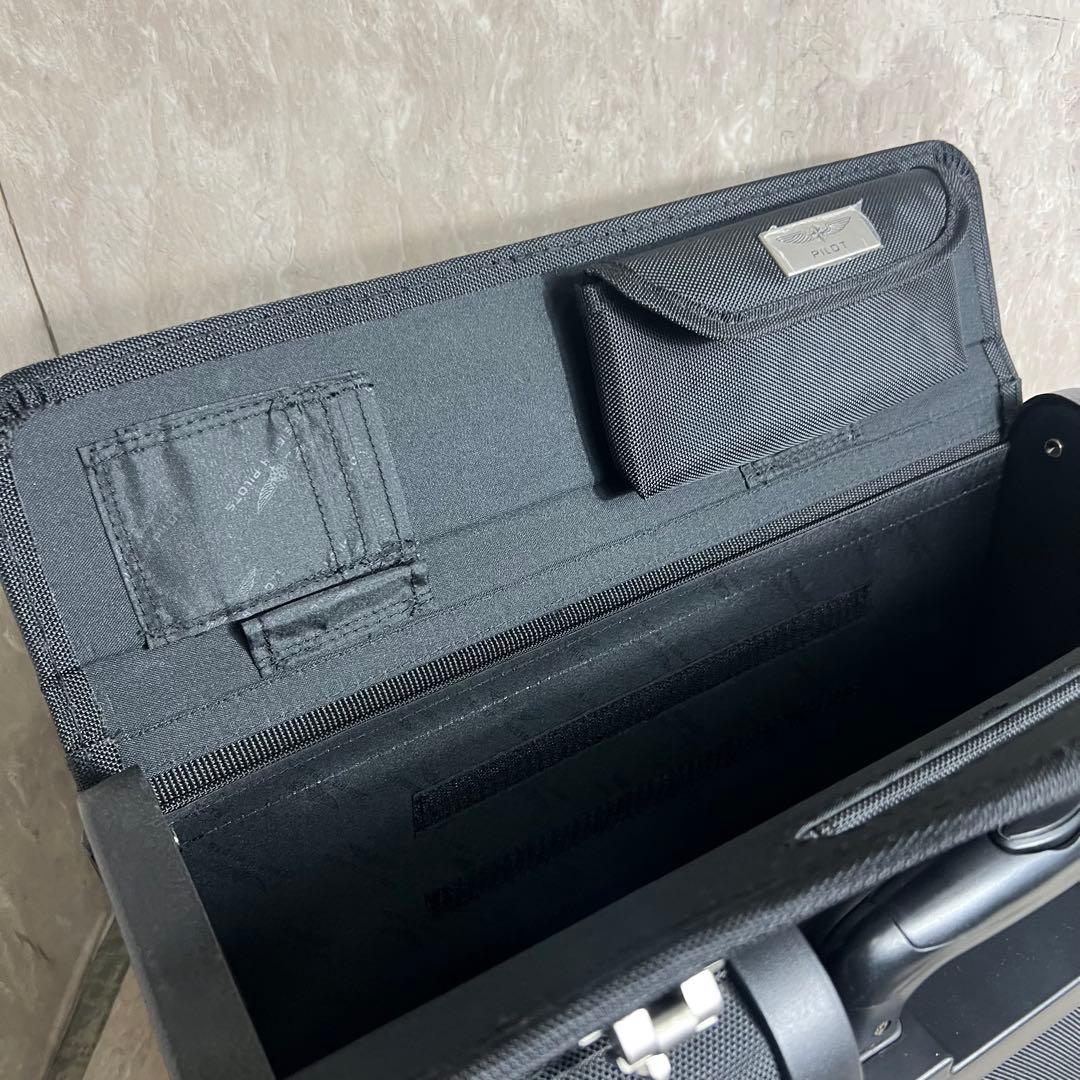 ボズミン　DESIGN 4 PILOTS フライトバッグ パイロットケース