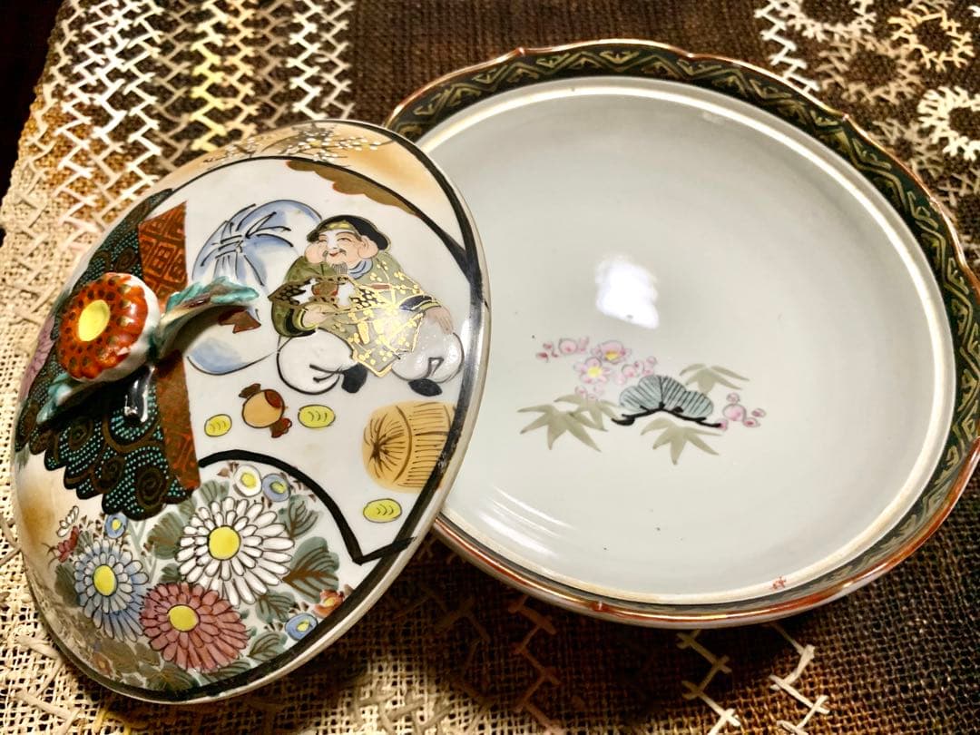 骨董　縁起物　赤九谷焼　蓋付き椀