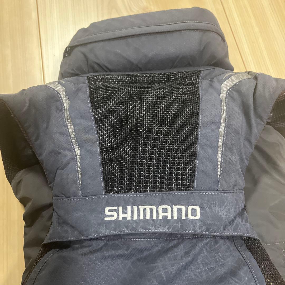 Shimano Limited Pro Nexus フローティングベスト