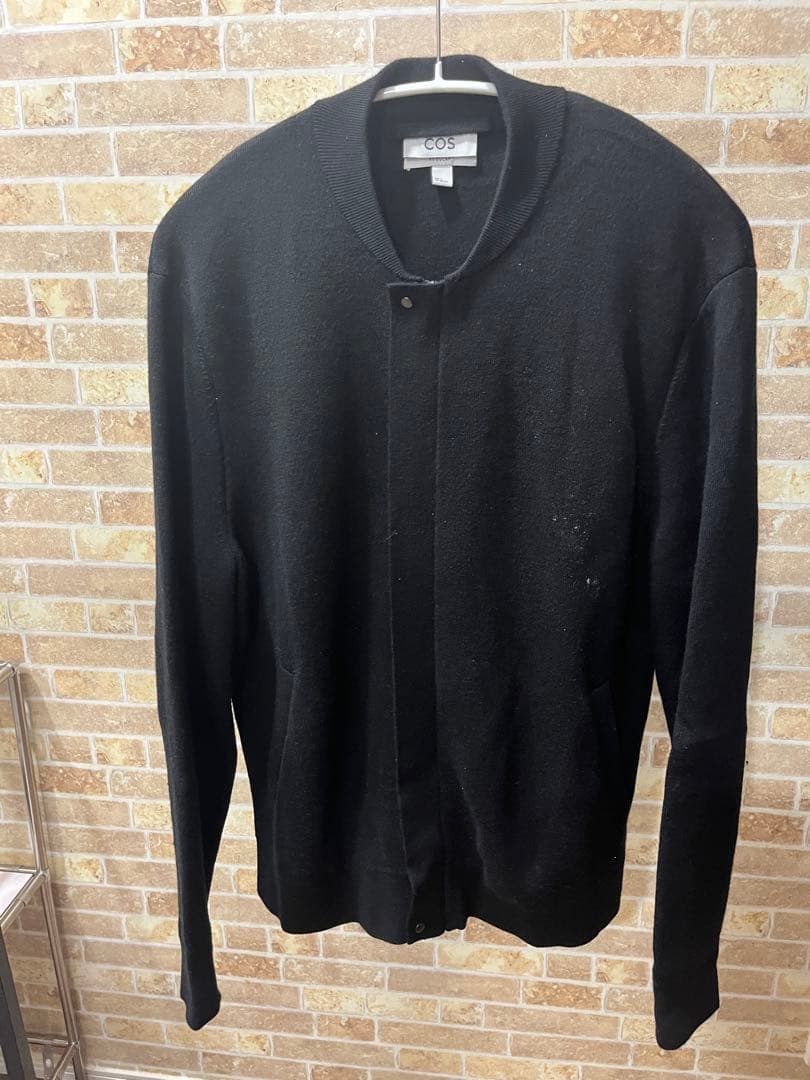 COS ブラック カーディガン