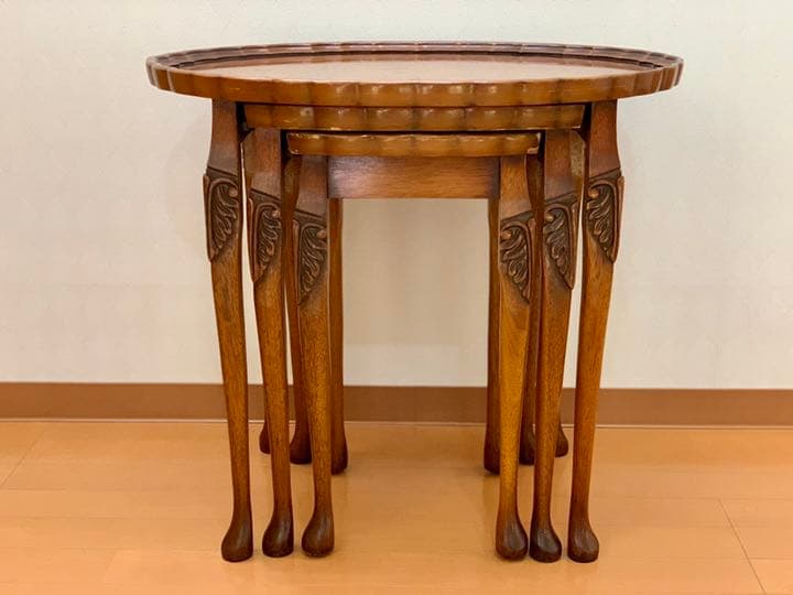 英国　クラシック　Bevan Funnell社 ネストテーブル