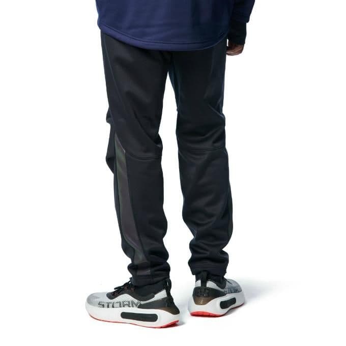 UNDER ARMOUR 2024秋冬限定モデルウインター ニット 3レイヤー