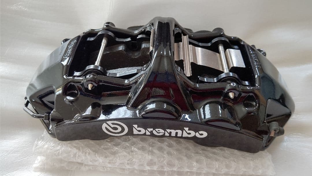 HAPPY 【未使用】ブレンボ 6ポットブレーキキャリパー