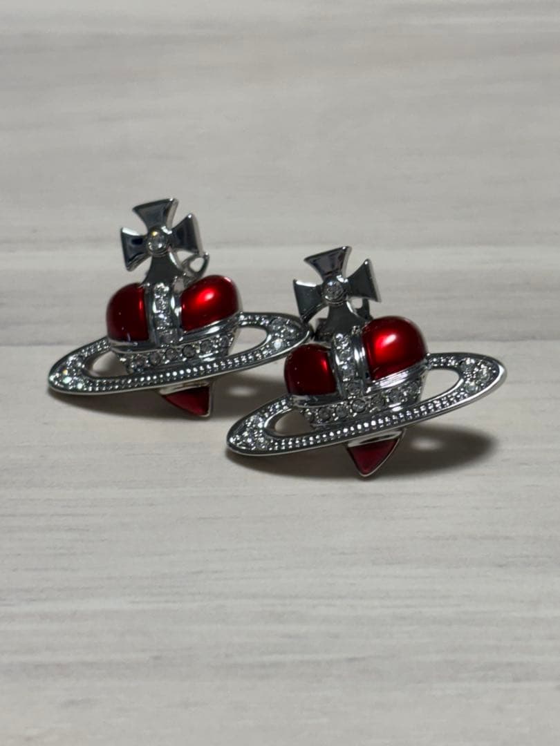 【保証書】Vivienne Westwood ハートピアス　ディアマンテ　レッド