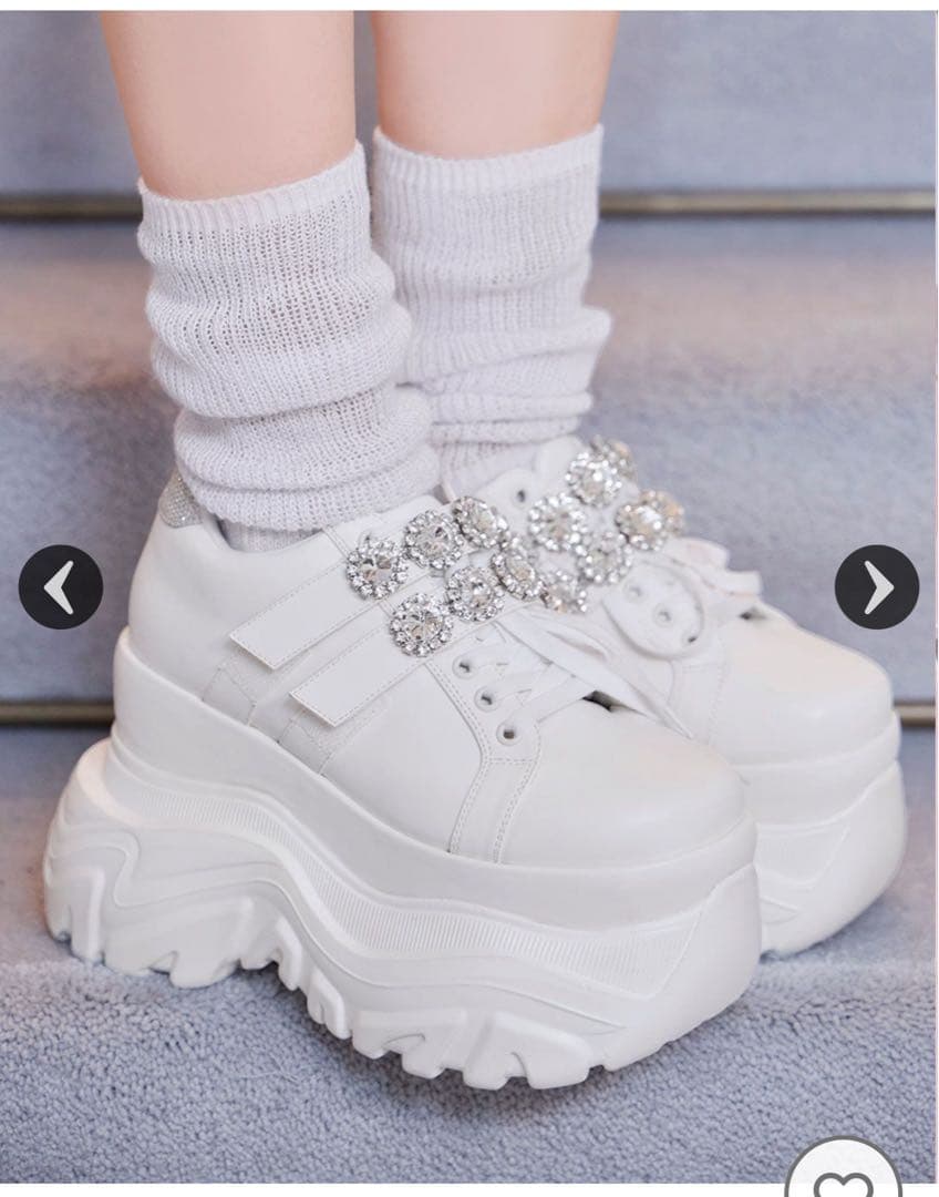 michellMacaron ボリュームソールビジューベルトスニーカー