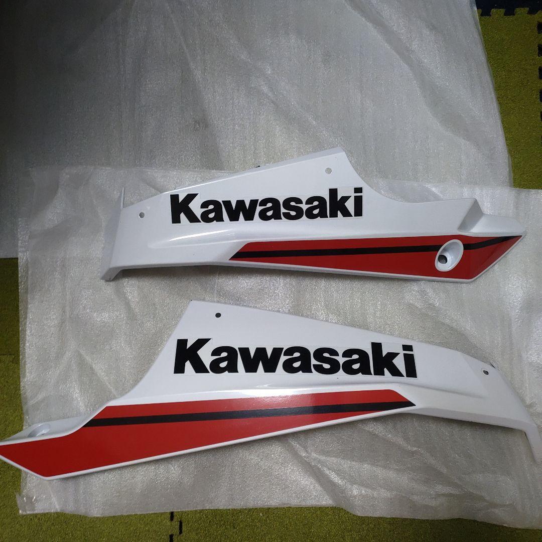 Ninja250 サイドカウル左右