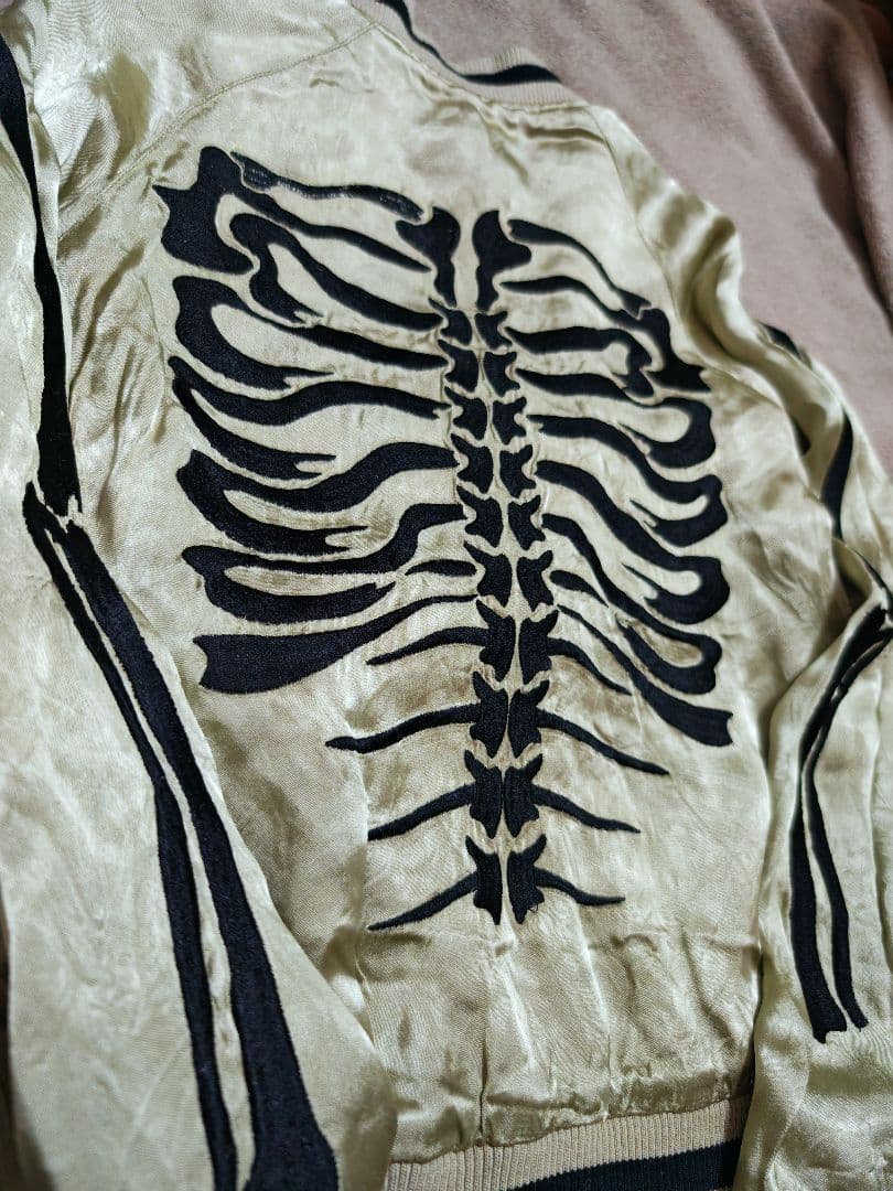 Back street crawler 日本限定 スカジャン unisexサテン