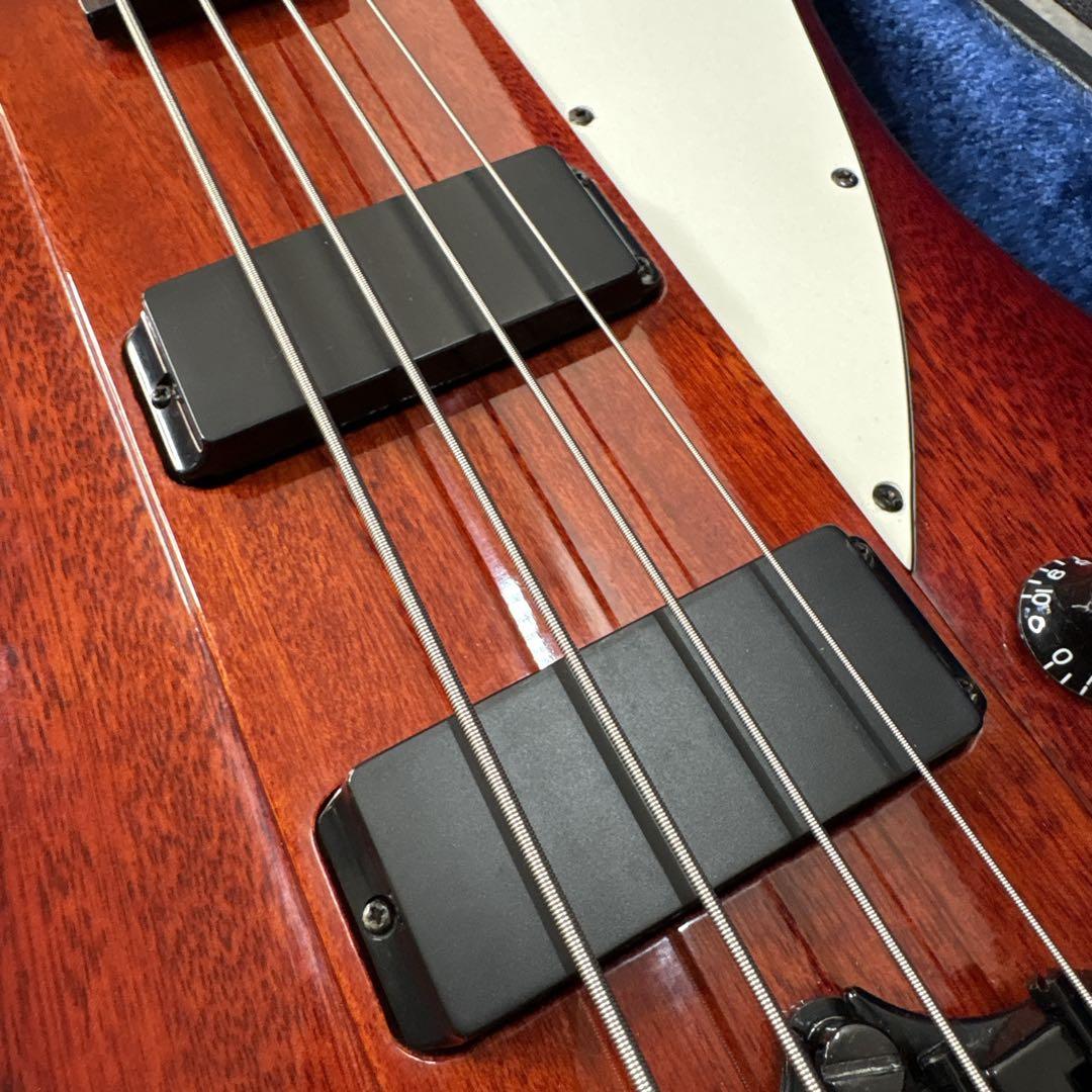 ベース Epiphone Thunderbird IV